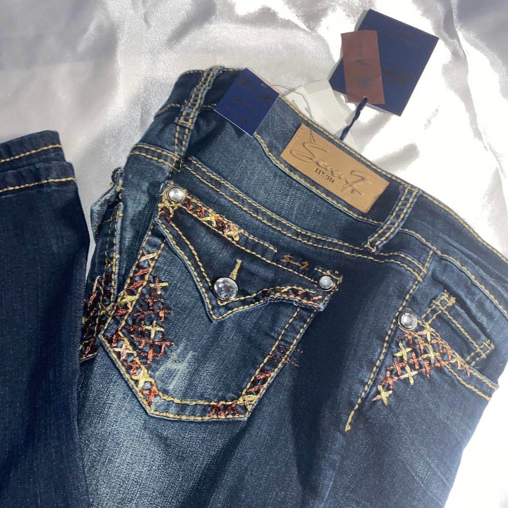 NWT SEVEN7 Premium flare leg jeans - Picture 2 of 9